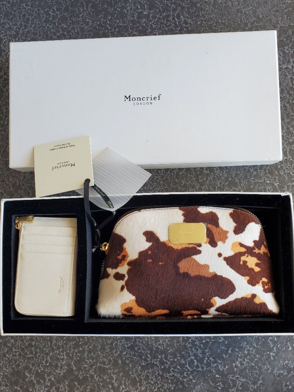 Moncrief London ! Italian Leather, Cow hair vanity case and card holder set